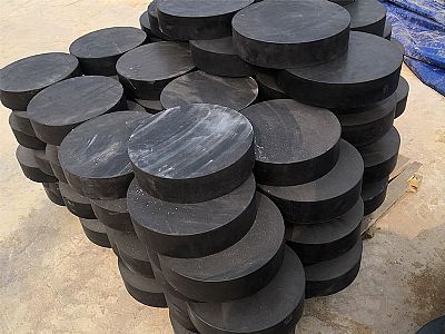 岭东区板式橡胶支座由若干层橡胶片与薄钢板经加压硫化